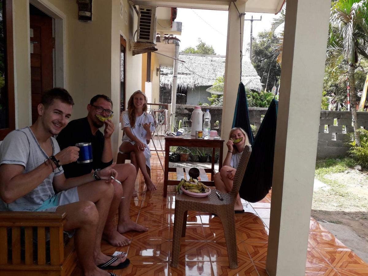 Fajar Home Stay Batukaras Exterior foto